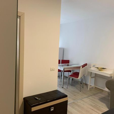 Apartament Cu 2 Camere Oradea Zewnętrze zdjęcie