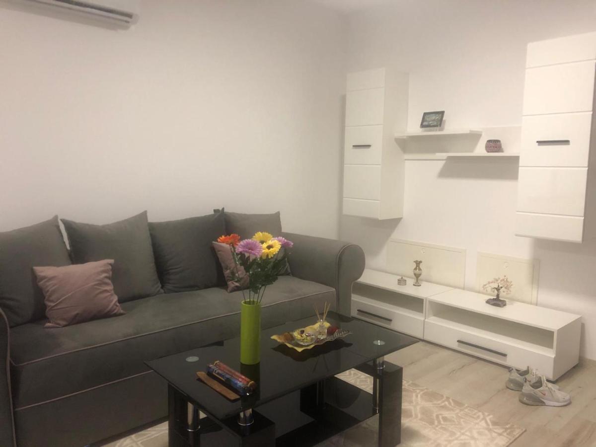 Apartament Cu 2 Camere Oradea Zewnętrze zdjęcie